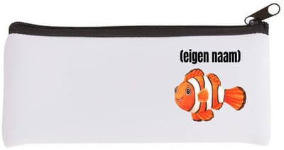 Akyol - oranje vis (nemo) met eigen naam Etui - Vis - vissen liefhebbers - iemand die houdt van vissen - verjaardag - cadeau - kado - 20 bij 9 cm