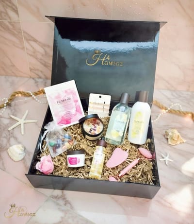 Huidverzorging geschenkset 27 stuks - Hawsaz.nl Cadeau - Edelsteen gerukaars vanille - Serum - Masker - Gezichtsroller - Geschenksets - Cadeausets voor dames - Verwenpakket - Geschenkset - Luxe Cadeaupakket - Valentijnscadeau - verzorgingsproducten