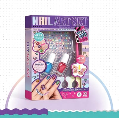 Nagellakset voor kinderen Veilige en niet-giftige formule geschikt voor meisjes van 6-12 jaar inclusief stickers nagelvijl en accessoires Verzorgt gevoelige nagels op milde wijze Afmetingen 11,5*3,3*16,8 cm