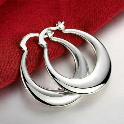 Huitan Eenvoudige Metalen Kleur/Goudkleur Hoepeloorbellen voor Vrouwen Veelzijdige Temperament Cirkeloorbellen Moderne Mode Sieraden gray