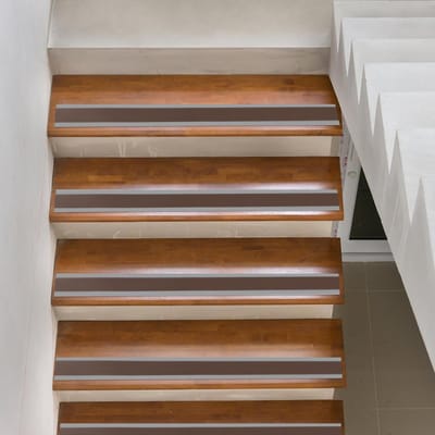 Candala 5 m antislipstrip voor trappen, 6 x 3 mm zelfklevende antislipstrip, vinyl trapneustrips voor trappen en drempels binnen en buiten (bruin)