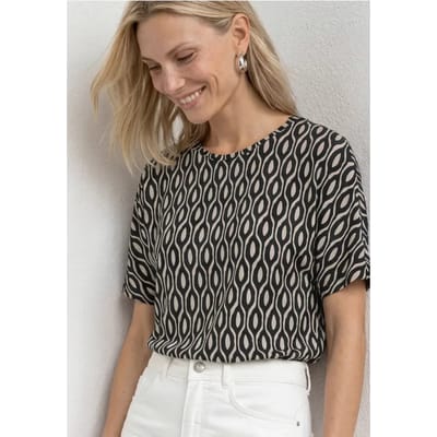 Shirt met korte mouwen, ronde hals en print