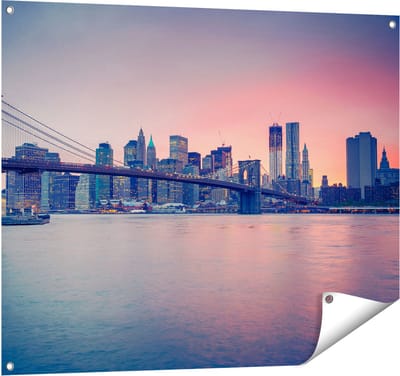Gards Tuinposter New York Brooklyn Brug bij Zonsondergang - 100x80 cm - Tuindoek - Tuindecoratie - Wanddecoratie buiten - Tuinschilderij
