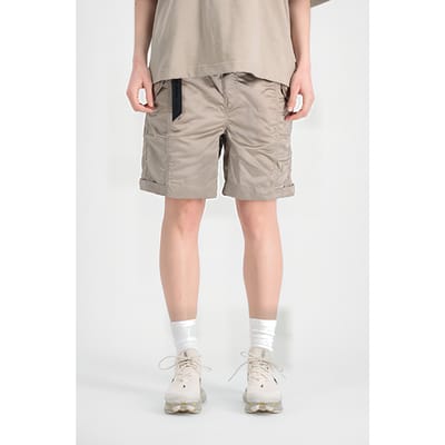 Alpha Industries Nylon Short Uv Vintage Sand Size: S | Shorts Outlet | Heren | Beige