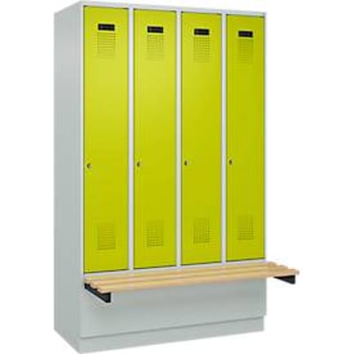 C+P Evolo Plus garderobekast, 4 vakken van elk 300 mm breed, sokkel, zwevende bank, B 1200 x D 815 x H 1950 mm, cilinder, lichtgrijs/kleedgroen