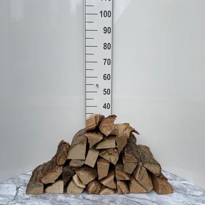 Haardhout eiken – 20 kg – droog brandhout voor open haard en kachel