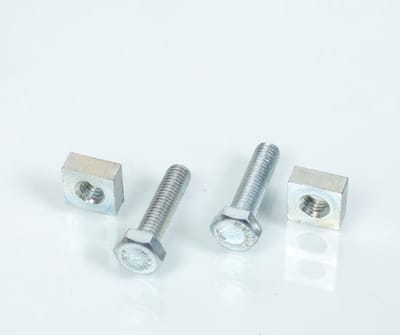 schroeven en bouten voor peugeot bromfiets 50 103 m6 steek 100 x 25mm / paar nieuw
