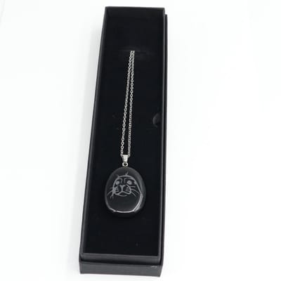 Talisman ketting Zeehondenkop zwart