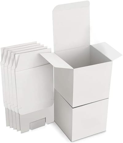 Set van 15 Kraft Papieren Cadeauboxen met Deksel - Vierkante Dozen voor Verjaardagen, Feestjes en Trouwen (8 x 8 x 8 cm, Wit)