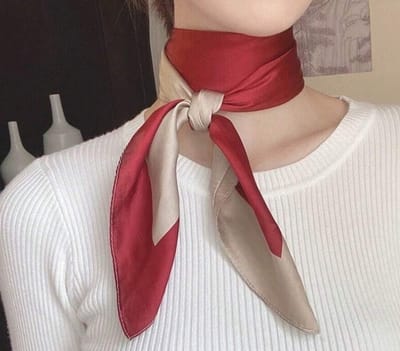 Stijlvolle Sjaal Bordeaux Rood - Beige - Hoofdband - Sjaaltje - Bandana - Haarband - Elegant - Casual | Chique om nek – arm of aan tas! Of als riem | 70 x 70 cm - DH collection