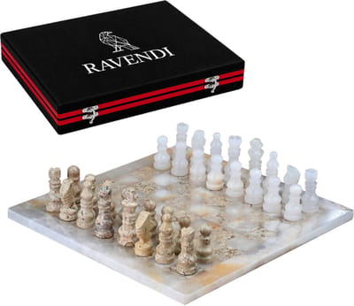 Ravendi Regalia – Luxe Marmeren Schaakset – Witte Onyx en Koraalsteen – Handgemaakt Decoratief Schaakbord met Schaakstukken – 31x31 cm – Coral Stone Chess Set – Premium Schaken – Schaakspel – Met Luxe Opbergsysteem – Home Decor – Ideaal cadeau