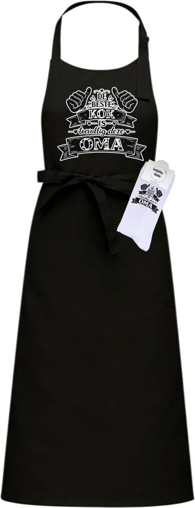 Keukenschort en sokken met tekst - Giftset - De beste kok is toevallig deze oma - Moederdag - Vaderdag - Zwart - Verstelbaar - Cadeau idee - Verjaardag - Cadeau dames en heren - Liefste Opa en Oma cadeau - Kerst cadeau - Grappig cadeau - Onesize