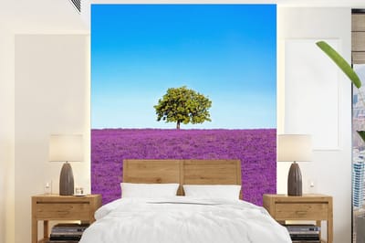 Behang - Fotobehang Boom - Paars - Lucht - Lavendel - Breedte 205 cm x hoogte 280 cm
