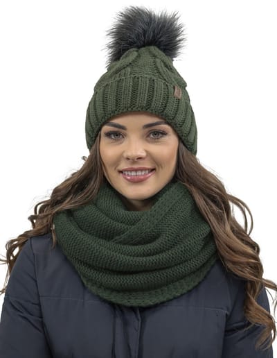 Vivisence Dames Winter Muts en Colsjaal Set - Groen - Pompon - Fleecevoering - Antistatisch