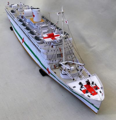 Oranje als Hospitaalschip + korvet Friso 1/250