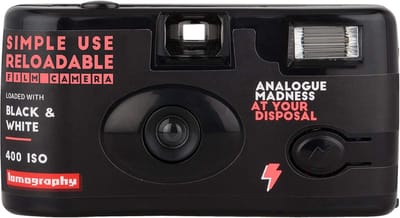 Herbruikbare Camera - Film Camera - Herinneringen Maken - Met Ingebouwde Flits - 31mm Brandpuntsafstand - Zwart