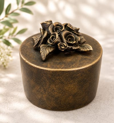Decoratief Beeld - Bronzen Beelden: Urne Met Bloemen - Brons - Bronzart - Multicolor - 1 X 5 Cm