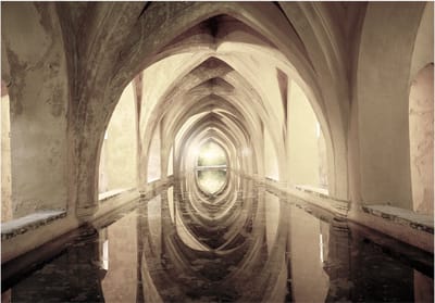 Fotobehangkoning - Behang - Vliesbehang - Fotobehang Oude Tunnel - 3D - Magical Corridor - 150 x 105 cm