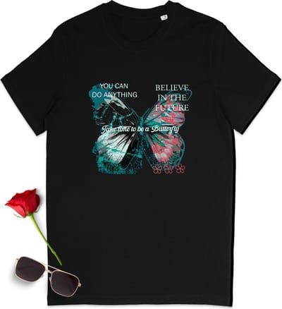 T shirt met vlinder en tekst Believe in the Future - Tshirt dames, heren - Unisex maten: S t/m 3XL - Shirt kleur zwart.