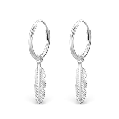 Zilveren oorringen met veertje | Feather Ear Hoops | veer oorringen dames zilver | Zilverana | Sterling 925 Silver (Echt zilver) | zilveren oorbellen dames