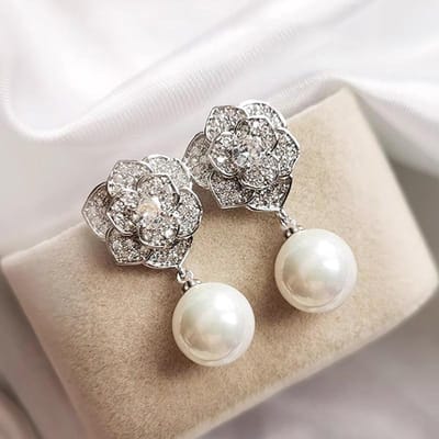 Sterling Bloemen Parel Oorbellen met Hanger voor Vrouwen Elegante Prachtige Oorbel Accessoires Bruiloft Verloving Sieraden beige
