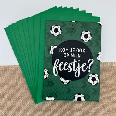 Uitnodigingen kinderfeestje voetbal incl enveloppen - verjaardag kind - uitnodigingskaarten - 8 stuks