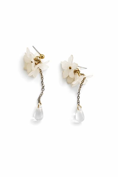 Bloemen oorhangers | goud gekleurd