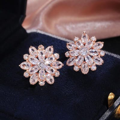 POMOiii Elegante damesoorbellen voor bruiloftsfeest Romantisch Roze/Rood CZ Piercing Oorbellen Mode Modern Design Dame Oorsieraden gray