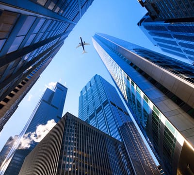 Doorkijkje tussen de wolkenkrabbers van Chicago - Fotobehang (in banen) - 250 x 260 cm