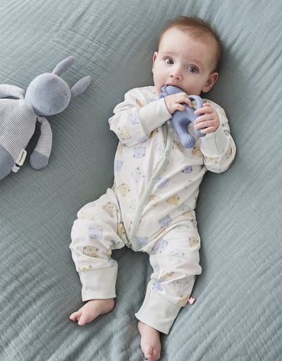Noukie's - Pyjama - Zonder voetjes - 100% bio katoen - Nouky all over - 3 maand 62 -