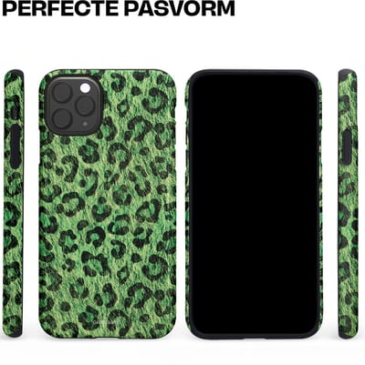 Casetastic hoesje geschikt voor Apple iPhone 11 Pro Max - Dubbellaagse bescherming - Groene Panterprint - Fashion Case - Donkergroen Zwart