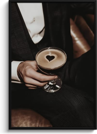 Fotolijst inclusief poster - Posterlijst 80x120 cm - Posters - Hartje - Cocktail - Espresso Martini - Hand - Foto in lijst - Keuken decoratie muur - Wanddecoratie accessoires - Muurdecoratie - Schilderijen