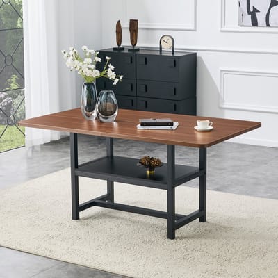 Rechthoekige eettafel in industriële stijl met walnootafwerking, 160×90×76 cm, biedt plaats aan 4-6 personen, met een multifunctioneel opbergvak en zwarte metalen poten. Geschikt voor woonkamers, keukens en eetkamers.