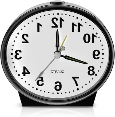 Analoge wekker - Stille reiswekker - Zacht ontwaken - Met nachtlampje - Nachtkastje formaat - Wit