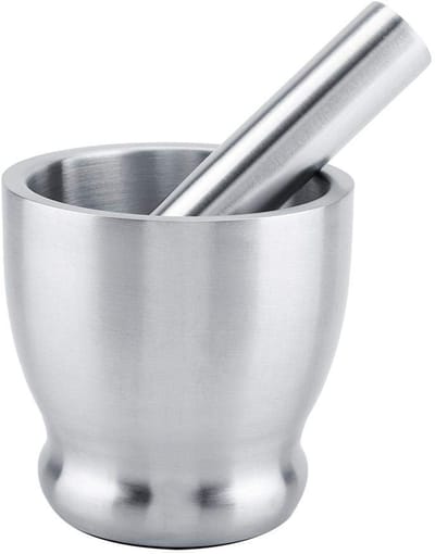 VT Goods - Mortel en Stamper Set - Roestvrij Staal - Perfect voor Specerijen - Met Deksel - Voor Keuken - 10,5 cm Diameter