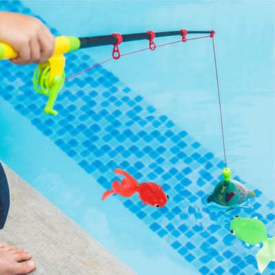 Badvisspeelgoed Set - Drijvend Waterspeelgoed - Interactief Vangspel - Zacht Rubber Materiaal - Vis 6cm Net 18cm - Goudvis Kleuren