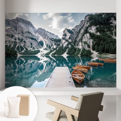 Coloray Behang - Bergpanorama Behangrol - 104x70 cm - Wit Behang - Voor liefhebbers van natuur en berglandschappen - Behang Voor de woonkamer, voor het kantoor, voor de slaapkamer - Vliesbehang Landschappen