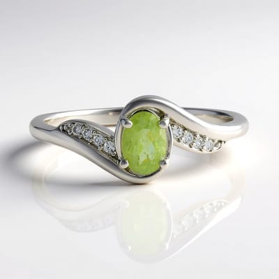 Cavill - Zilveren ring 925 Sterling met 0,393 ct ovale briljant geslepen groene sfeen en 8 zirkonen - Elegante edelstenen ring