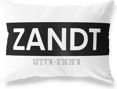 Tuinkussen ZANDT - GRONINGEN met coördinaten - Buitenkussen - Bootkussen - Weerbestendig - Jouw Plaats - Studio216 - Modern - Zwart-Wit - 50x30cm