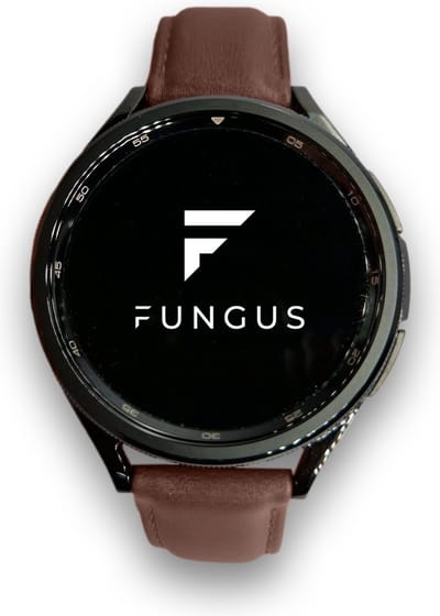 Fungus - Smartwatch bandje - Geschikt voor Samsung Galaxy Watch 6 (incl. Classic), Watch 5 (incl. Pro), Watch 4, Watch 3 41mm, Active 2 - Horloge 20mm - Leer - Donkerbruin, zilver gesp