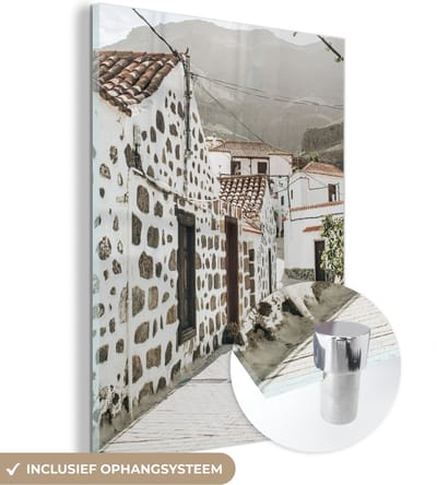 MuchoWow® Glasschilderij 120x160 cm - Schilderij acrylglas - Straat - Zomer - Architectuur - Foto op glas - Schilderijen