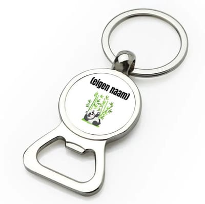 Akyol - liggende panda en bamboe met eigen naam flesopener - Panda - panda liefhebbers - iemand die houdt van panda's - verjaardag - cadeau - kado - 9 bij 3 cm