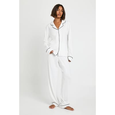 boohoo Dames Pyjamaset voor lange maten: langmouwig overhemd en broek met jersey-pijpendetail | Wit | Maat: 42
