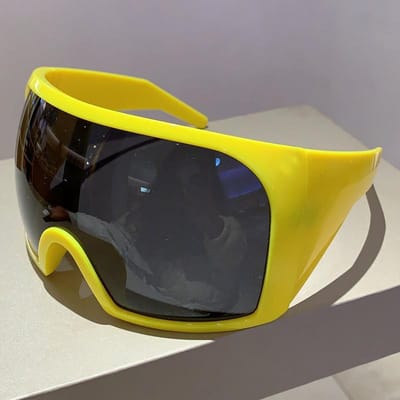 Lunettes de soleil enveloppantes surdimensionnées à grande monture style Y2K Lunettes de soleil vintage à dessus plat pour femmes hommes Marque de luxe Designer Steampunk Shade yellow