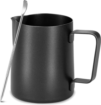 CHPN - Melk opschuimset - Melkkan met Art Pen - Barista - Cappuccino maken - Melkkannetje - 350 ML - Melkopschuimkan - Koffie maken - Koffie art - Zwart