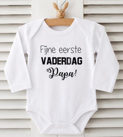Baby Rompertje tekst cadeau |  Fijne eerste Vaderdag papa | Lange mouw | wit zwart | maat 86-92