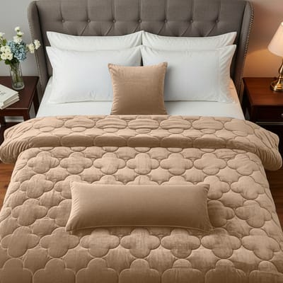 Sleep Comfy - Velura Series Dekbed - 140x200 cm | Taupe- Dekbed zonder overtrek - Ademend & Anti Allergie - Hoesloos Dekbed | Stijl, Comfort en Innovatie voor Elke Dag & Nacht | Camping & In de Caravan