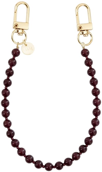 xoxo Wildhearts telefoonkoord - Burgundy Muse (kort koord) - Geschikt voor iPhone - Geschikt voor Samsung - Universeel - Phone cord - Telefoonketting - Kralenketting met gouden details - Koord voor telefoon - Burgundy / Bordeaux rood