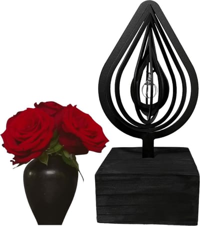 Mini urn "traan" (10 ml) - metaal in houten sokkel - uniek design - Nederlandse kwaliteit - 24cm hoog - inclusief glasbol hanger