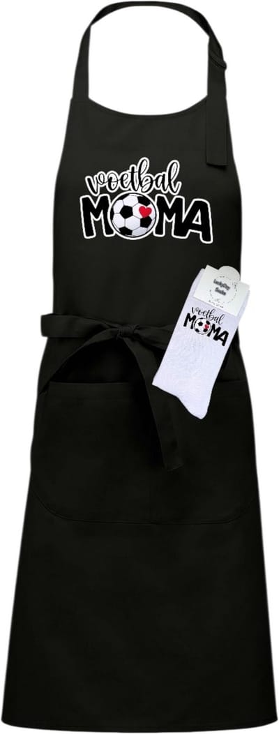 Keukenschort en sokken met tekst - Giftset - Voetbal mama - Moederdag - Vaderdag - Zwart - Verstelbaar - Cadeau idee - Verjaardag - Cadeau dames en heren - Liefste Opa en Oma cadeau - Verrassing - Grappig cadeau - Onesize
